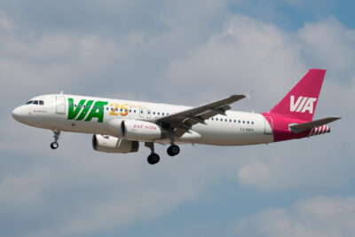 AirVia A320 LZ-MDR FRA 280615
