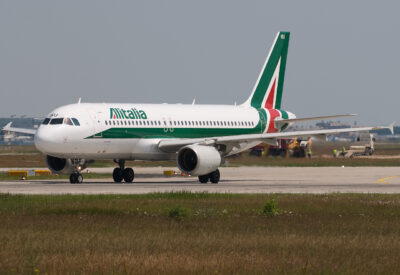 Alitalia A320 I-BIKU FRA 260610