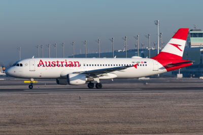 Austrian A320 OE-LBS MUC 160219