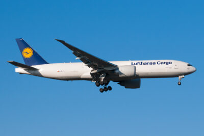 LufthansaCargo 77F D-ALFD FRA 060117
