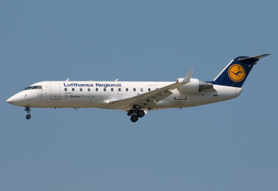 LufthansaRegional CRJ100 D-ACJF FRA 040709