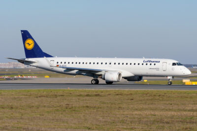 LufthansaRegional E190 D-AECD FRA 080223