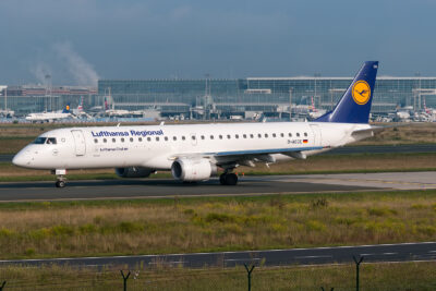LufthansaRegional E190 D-AECE FRA 030917