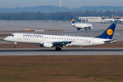 LufthansaRegional E195 D-AEBQ MUC 070216