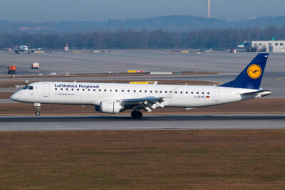 LufthansaRegional E195 D-AEMB MUC 070216
