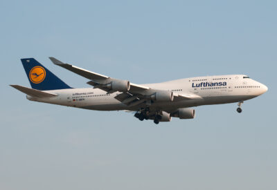 Lufthansa 744 D-ABTK FRA 050611