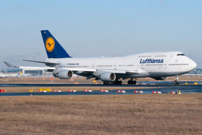 Lufthansa 744 D-ABVO FRA 060117a
