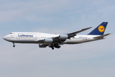Lufthansa 748 D-ABYJ FRA 010820
