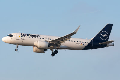 Lufthansa A20N D-AIJA FRA 061121