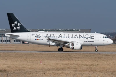 Lufthansa A319 D-AIBI STR 130322