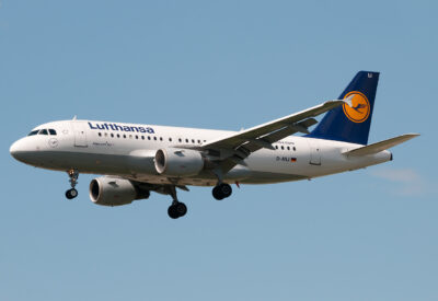 Lufthansa A319 D-AILI FRA 070712