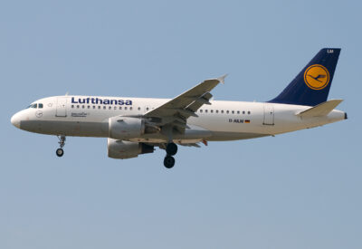 Lufthansa A319 D-AILM FRA 040709