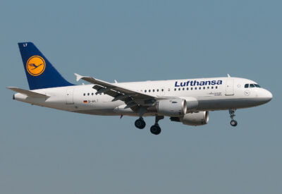 Lufthansa A319 D-AILT FRA 190714