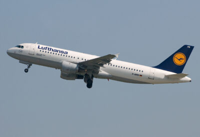 Lufthansa A320 D-AIPB MUC 020709