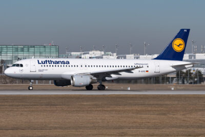 Lufthansa A320 D-AIPS MUC 160219