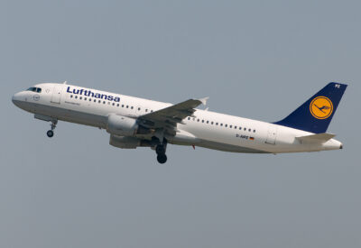 Lufthansa A320 D-AIPZ MUC 020709