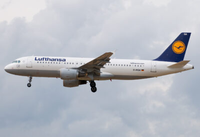 Lufthansa A320 D-AIQA FRA 170710