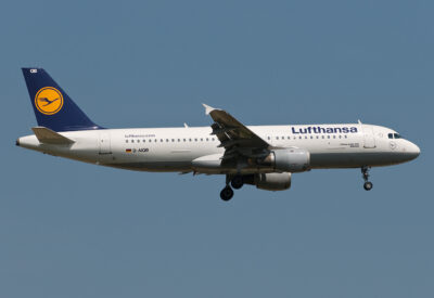 Lufthansa A320 D-AIQB FRA 260610