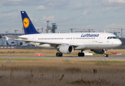 Lufthansa A320 D-AIQW FRA 030909