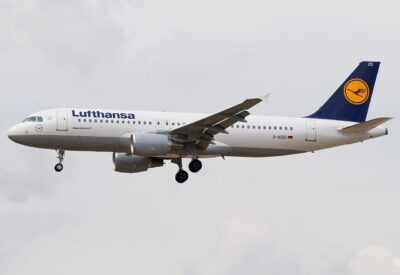Lufthansa A320 D-AIZG FRA 170710