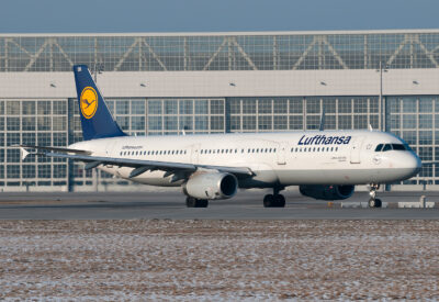 Lufthansa A321 D-AIDB MUC 070215