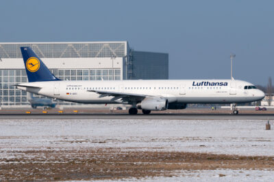 Lufthansa A321 D-AIDC MUC 070215