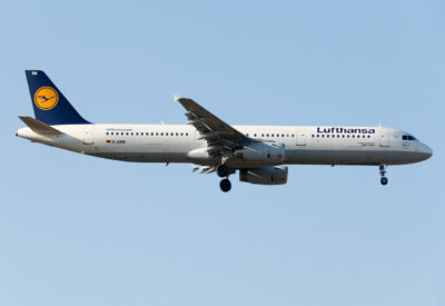 Lufthansa A321 D-AIRB FRA 090310