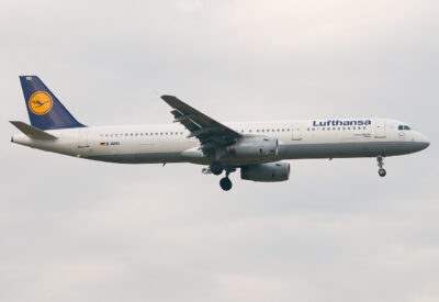 Lufthansa A321 D-AIRD FRA 011108