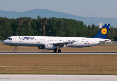 Lufthansa A321 D-AIRR FRA 280512