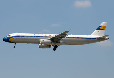 Lufthansa A321 D-AIRX FRA 040709