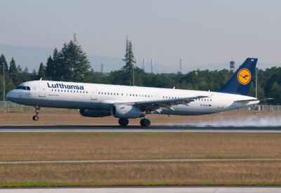 Lufthansa A321 D-AISH FRA 280512