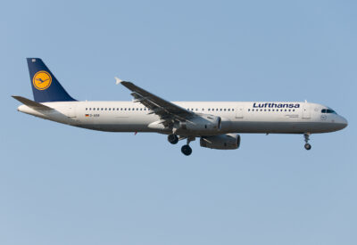 Lufthansa A321 D-AISR FRA 090310