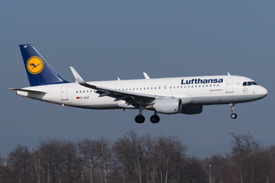 Lufthansa A32A D-AIUF FRA 180218
