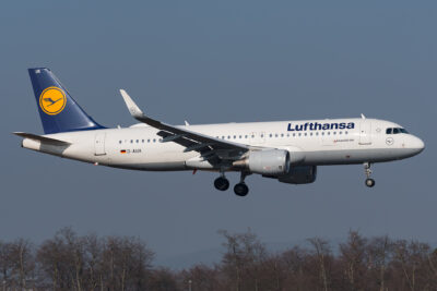 Lufthansa A32A D-AIUK FRA 180218