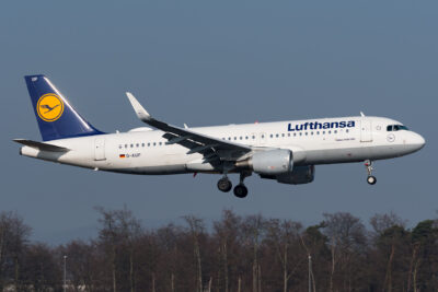 Lufthansa A32A D-AIUP FRA 180218