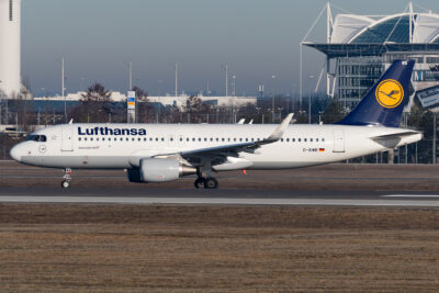 Lufthansa A32A D-AIWB MUC 160219
