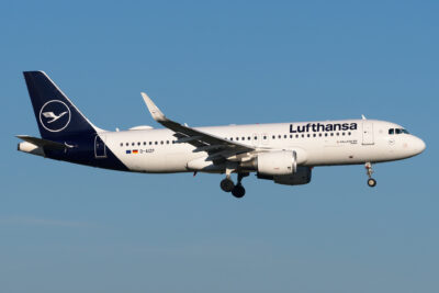 Lufthansa A32A D-AIZP FRA 080223