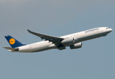 Lufthansa A333 D-AIKA FRA 080613
