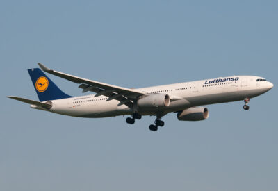 Lufthansa A333 D-AIKF FRA 220411