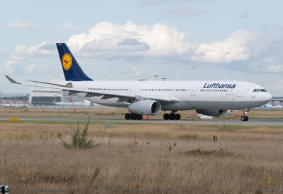Lufthansa A333 D-AIKH FRA 030909