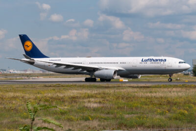 Lufthansa A333 D-AIKH FRA 030917