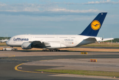 Lufthansa A380 D-AIMH FRA 180612