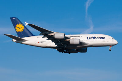 Lufthansa A380 D-AIMN FRA 060117