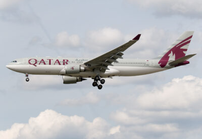 Qatar A332 A7-ACA FRA 020410