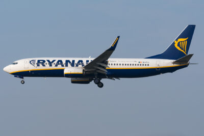 Ryanair 73H EI-FIJ FRA 041117