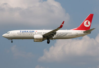 TurkishAirlines 73H TC-JFG FRA 040709