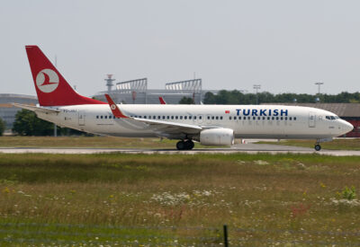 TurkishAirlines 73H TC-JGJ FRA 260610