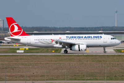 TurkishAirlines A320 TC-JPD STR 020414