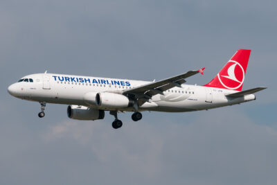 TurkishAirlines A320 TC-JPN FRA 030917