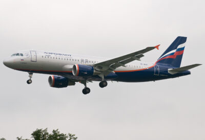 Aeroflot A320 VP-BZP LHR 130908